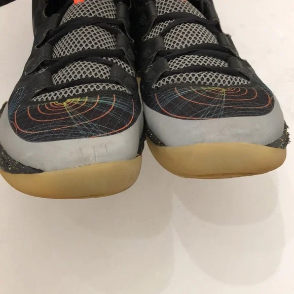 AIR JORDAN 28 CHRISTMAS BASKETBALL SNEAKERS MENS SIZE 9.5 - Picture 9 of 16